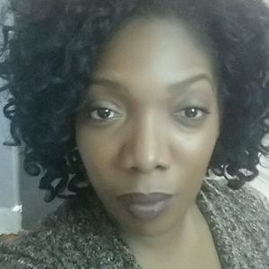 Meet your Posher, Yvonne